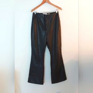 Abercrombie & Fitch Vegan Leather Curve Love Pants Black Pleated Size 30
